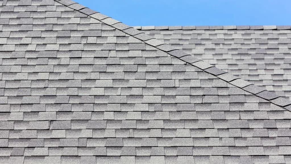 Asphalt Shingles vs Rubber Roofing