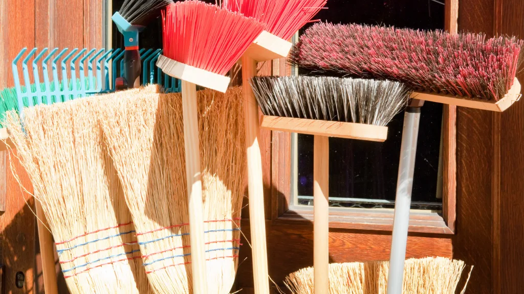 Roof Cleaning Brushes And Brooms To Use