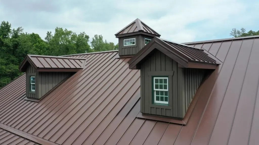 Building a Metal Roof in Florida | Pros & Cons
