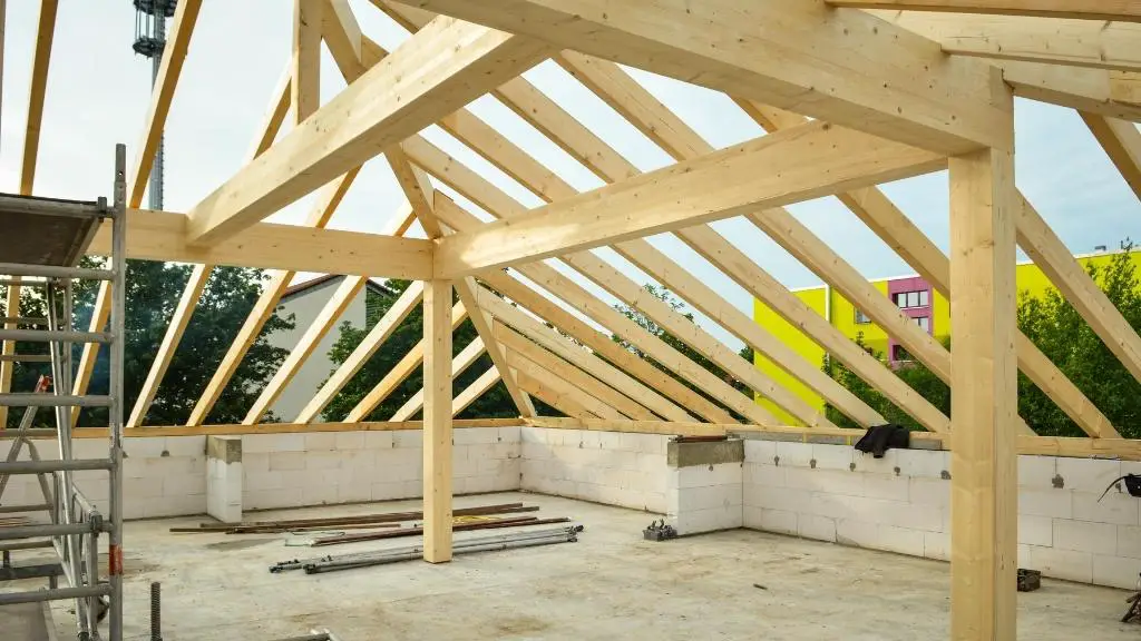 Deciding Between Rafters Vs Trusses | Pros and Cons