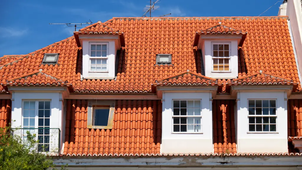 Hip vs Gable Roof | Pros and Cons