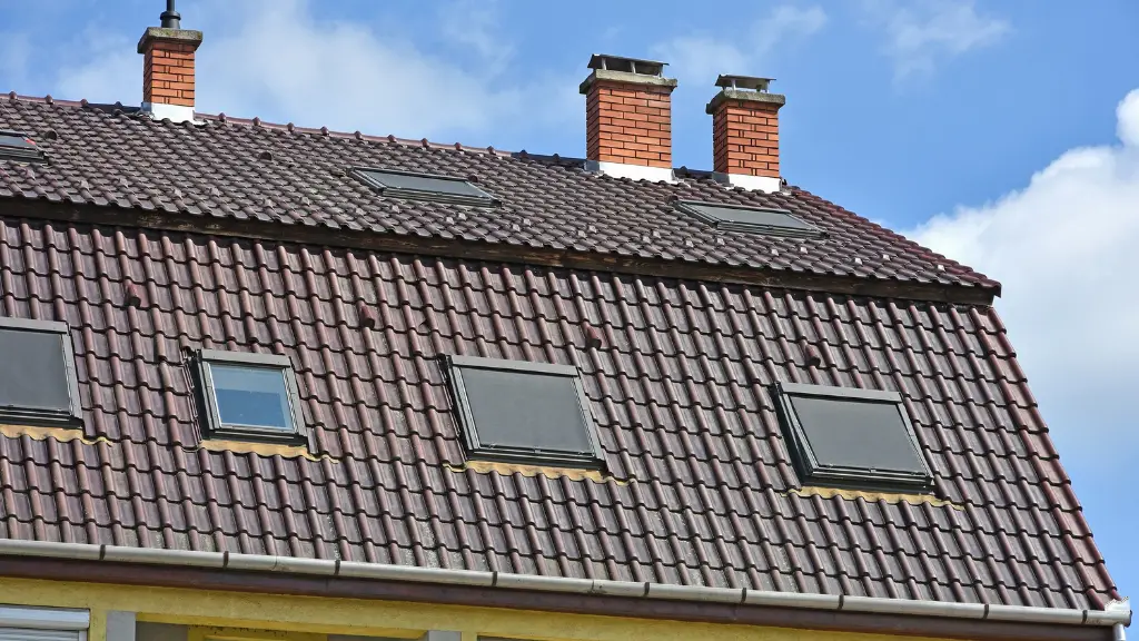 To Replace a 3000 Sq Ft Roof, how much does it cost?