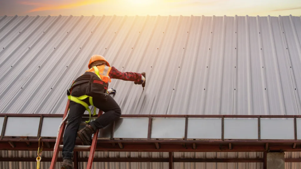 How To Use A Safety Harness For Roofing?