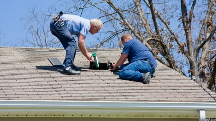 what is a bonded roofing contractor