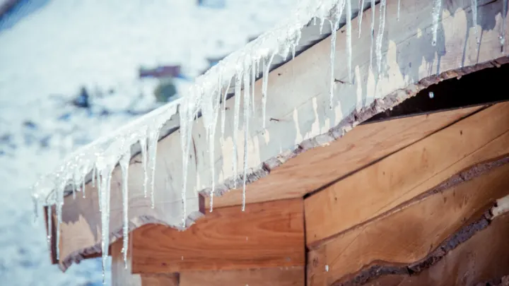 what temperature is too cold for roofing